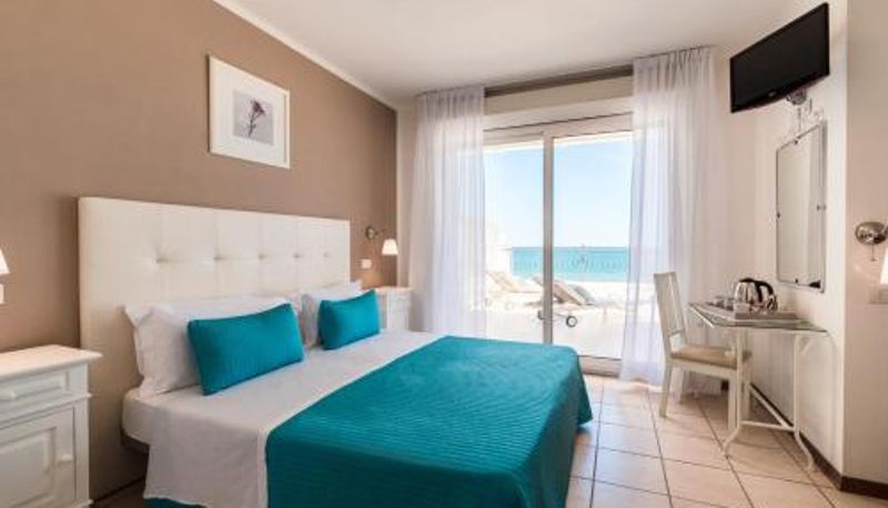 Zimmer - Restaurant & Parking Hotel Soraya - Spiaggia Sawasdee with Beach