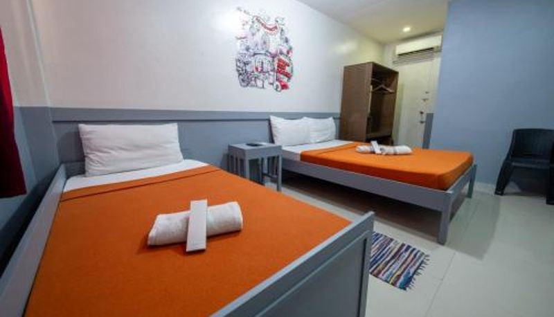 Üç kişilik oda - RedDoorz Plus @ Casa Lucia Sindalan San Fernando City Pampanga