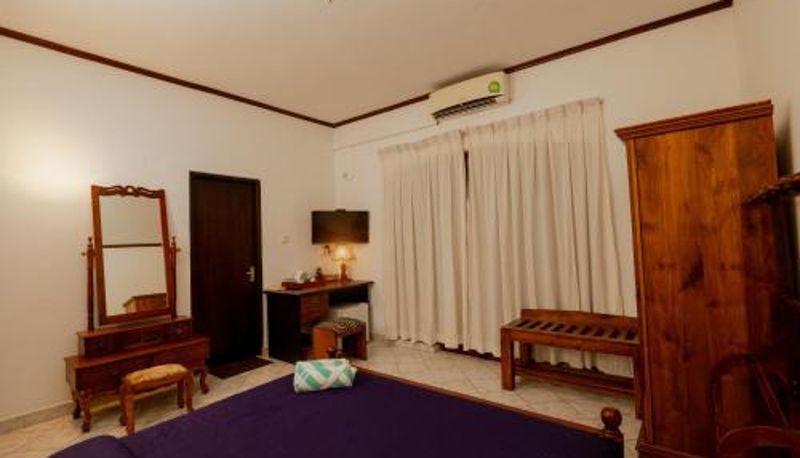 Camera - Prince Beach Hotel Bentota