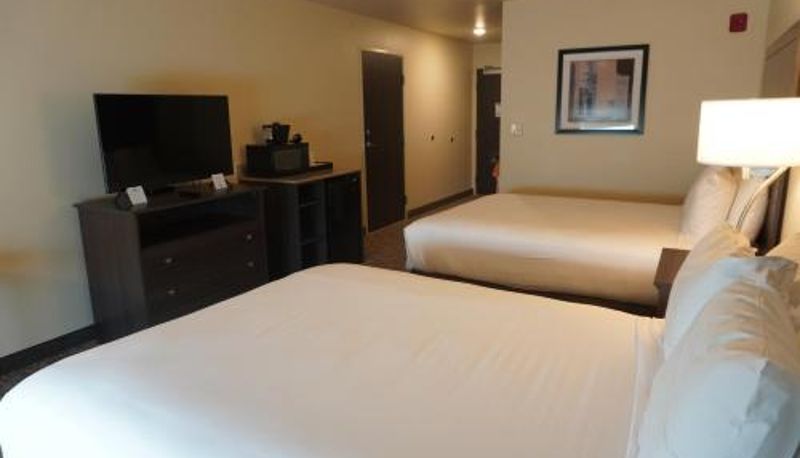 Familienzimmer - Comfort Inn & Suites Medina NY near Erie Canal