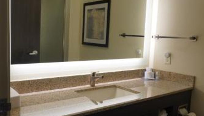 Camera - Comfort Inn & Suites Medina NY near Erie Canal