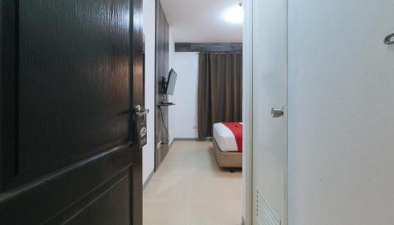Habitación - RedDoorz Plus at EDSA Congressional