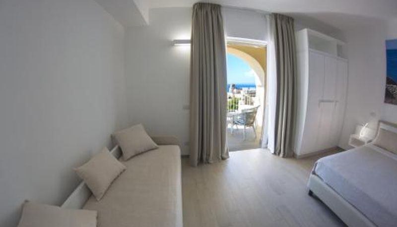 Tripla - Est hotel