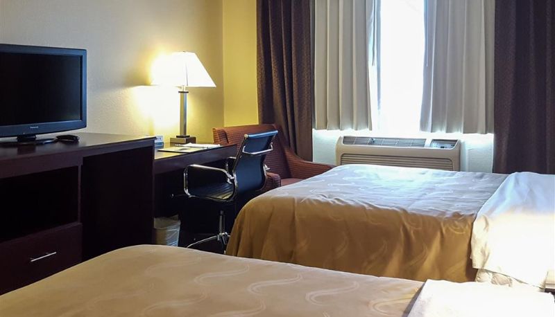 Camera - Quality Inn Ozark-Springfield South