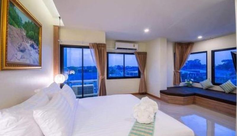 Suite - Pura Nakhon Hotel