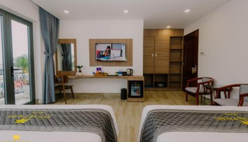 Info - Royal Palms Hotel