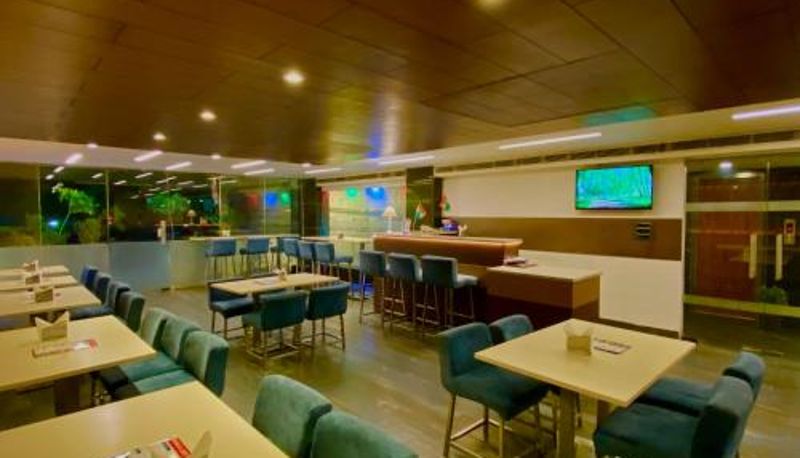 Sala śniadaniowa w restauracji - Ace Iconic