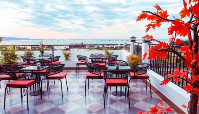 Taras - Hacom Galaxy Hotel
