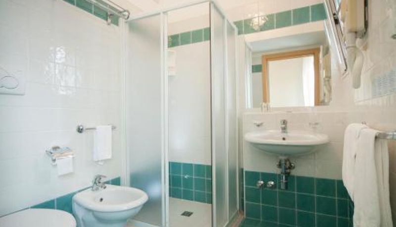 Badezimmer - Hotel Ricchi 3 stelle superior