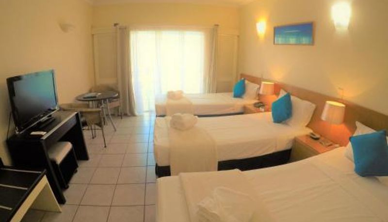 Tripla - Crystal Garden Resort