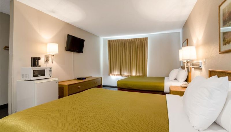 Zimmer - Rodeway Inn Ainsworth