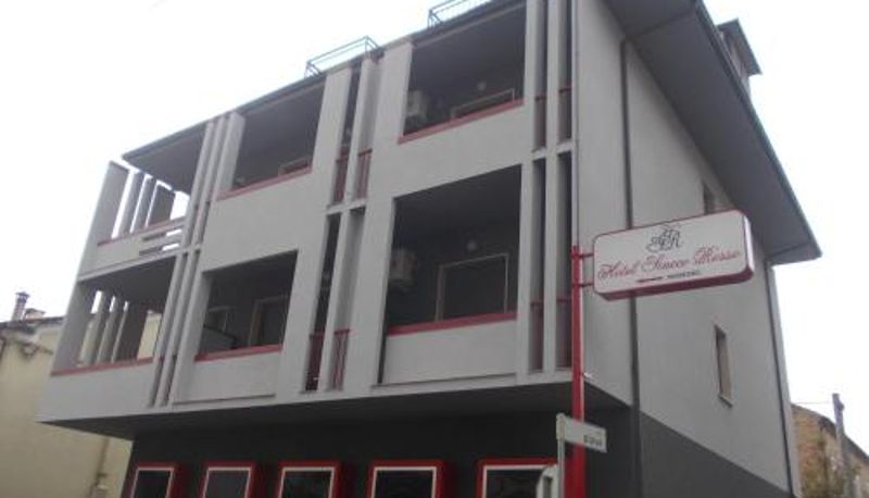 Informacje - Scacco Rosso via Piave 23