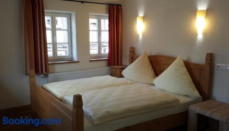 Info - Fachwerk-Hotel Eisenbart