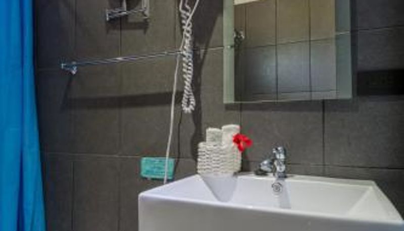 Badkamer - CLUB IBIZA - Party Hotel & Beach Club