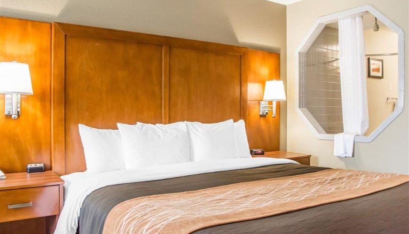 Camera - Comfort Inn Bellefontaine