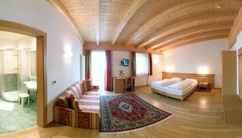 Info - Hotel Resa Blancia