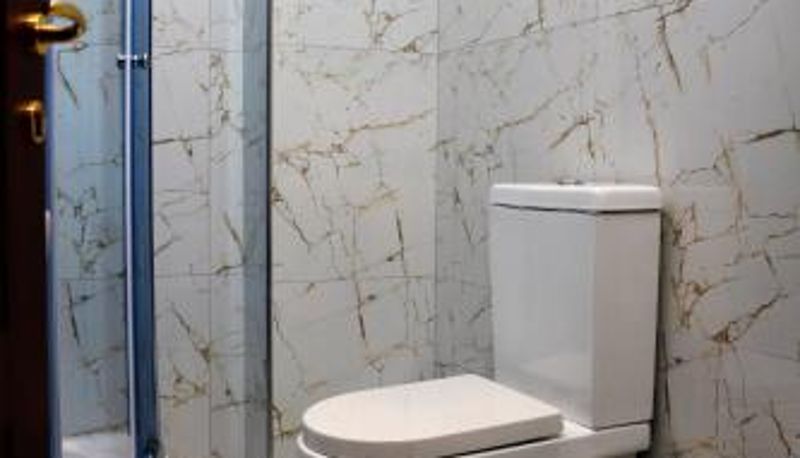 Badezimmer - Comfort Hotel