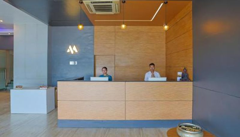 Rezeption - Max Hotels Prayagraj