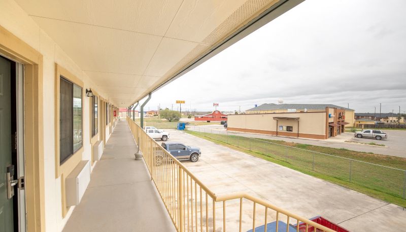 Camera - Hotel Pearsall Loui