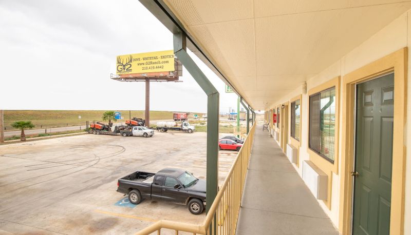 Camera - Hotel Pearsall Loui