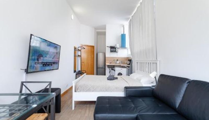 Room - CAMP NOU & FiRA BUSINESS LOFTS