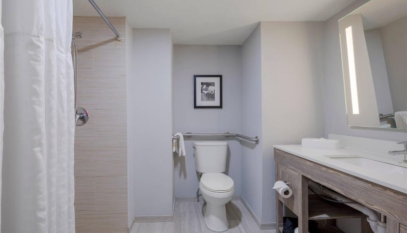 Zimmer - COMFORT INN AND SUITES ALEXANDRIA