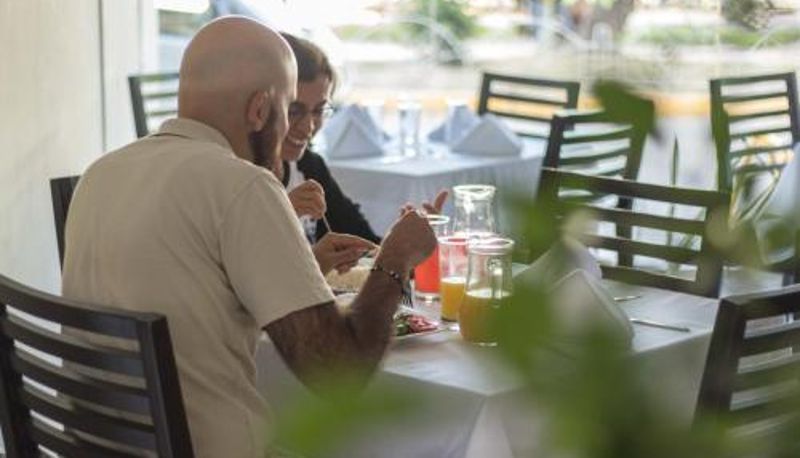 Frühstücksraum innerhalb des Restaurants - Hotel Boulevard Plaza