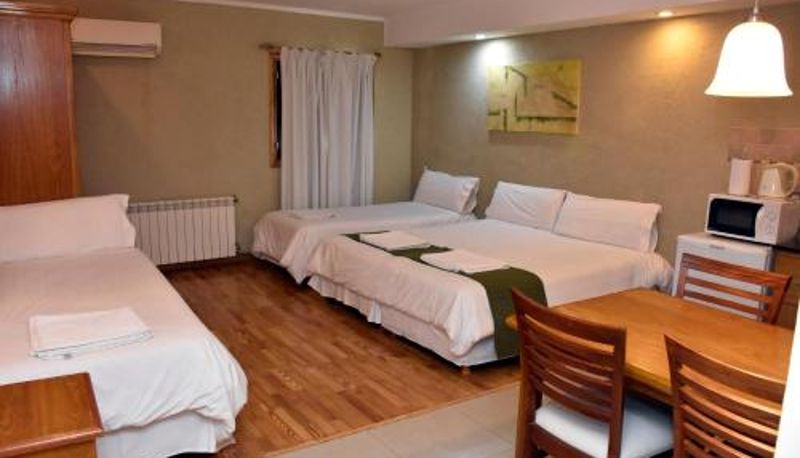 Habitación triple - Bahia Belgrano Suites