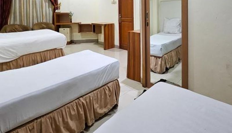 Suite - Urbanview Hotel Kharisma Banjarmasin