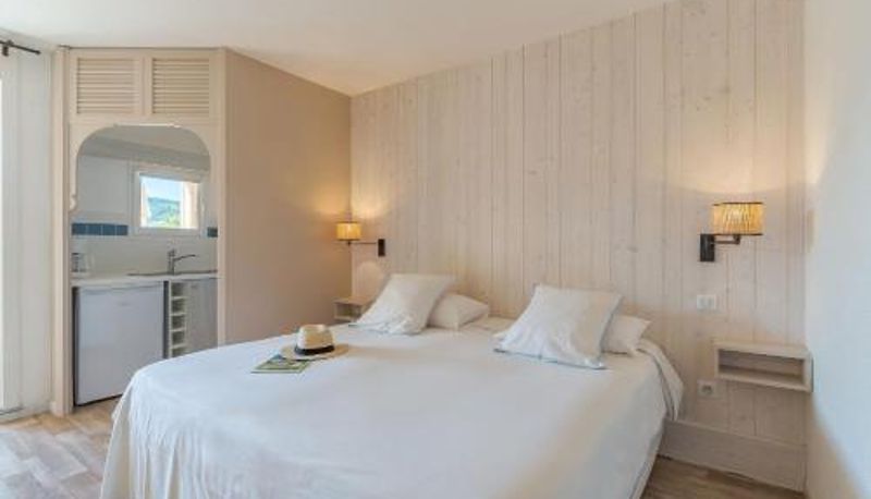 Apartment - Résidence les Grands Pins