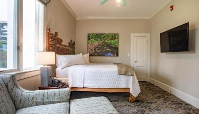 Suite - Shangri-La Springs