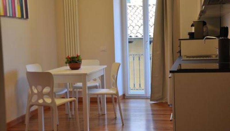 Apartment - Casa Lari Stresa