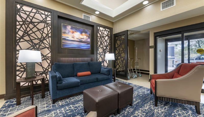 Lobby - Best Western Plus Orlando East- UCF Area