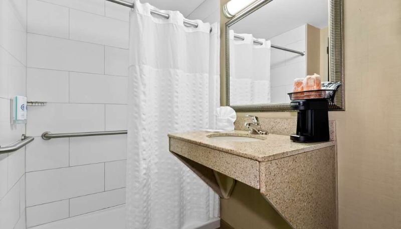 Zimmer - Comfort Suites Lumberton North
