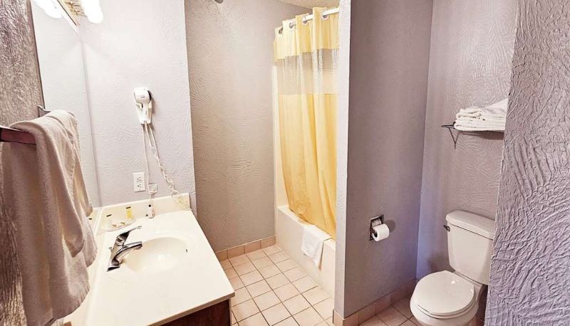 Habitación - Days Inn by Wyndham Ozark Springfield
