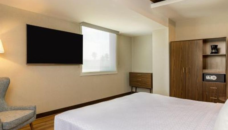 Suite - Four Points by Sheraton Monterrey Airport