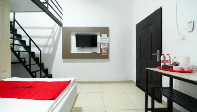 Pokój typu family - RedDoorz at Jalan Otista Karawang