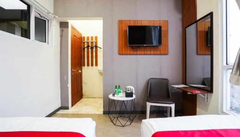 Camera - RedDoorz Plus @ Taman Madiun