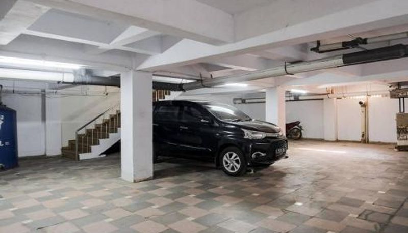 Info - RedDoorz Plus near Taman Anggrek Mall