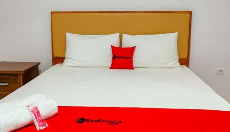 Info - RedDoorz at Omah Candi Sari near Airport YIA