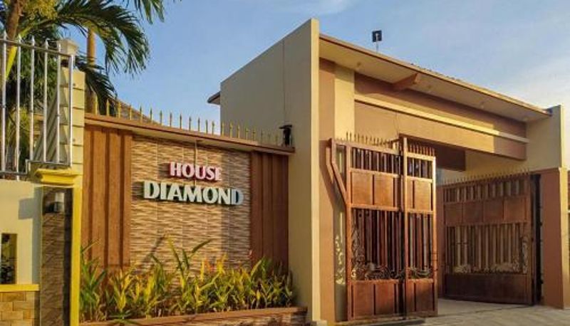 Otel açık alanı - RedDoorz Syariah near Exit Tol Pemalang