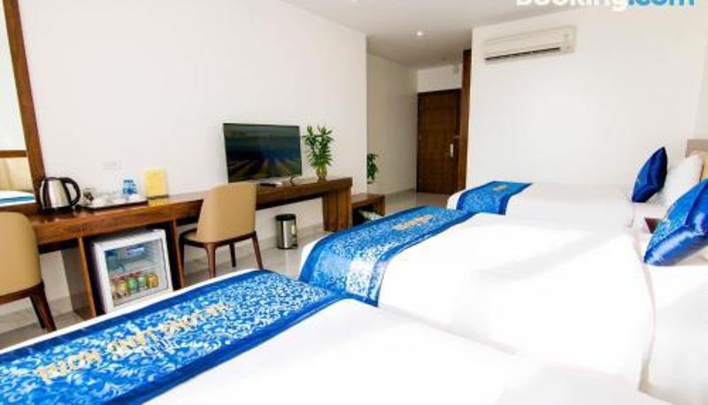 Tripla - Hạ Long Land Hotel