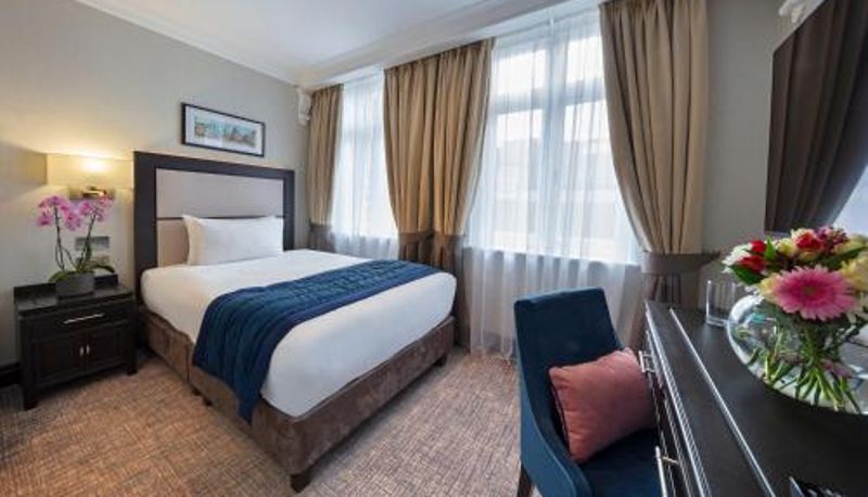Zimmer - Wellington Hotel by Blue Orchid