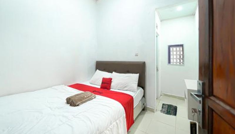 Oda - RedDoorz at Jalan Ahmad Yani Karawang
