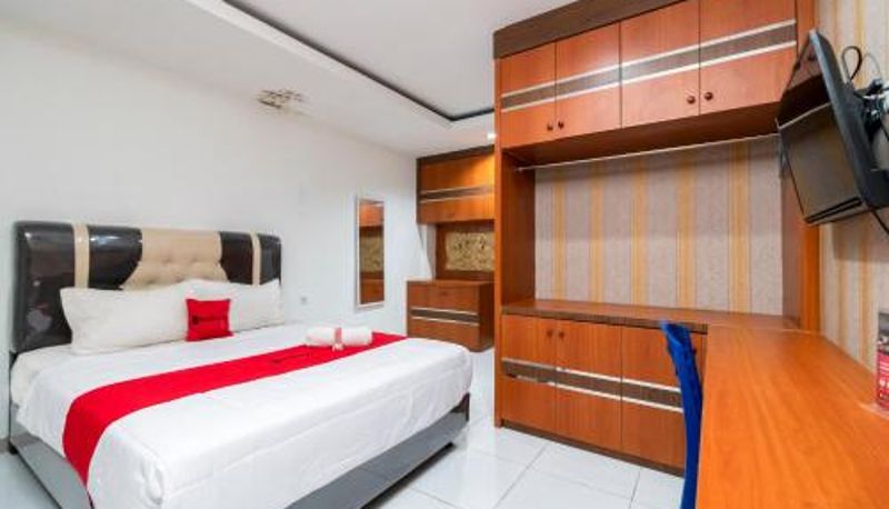 Suite - RedDoorz near RSIA Andini Pekanbaru