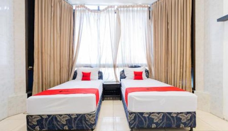 Oda - RedDoorz at Sparkling Hotel Surabaya