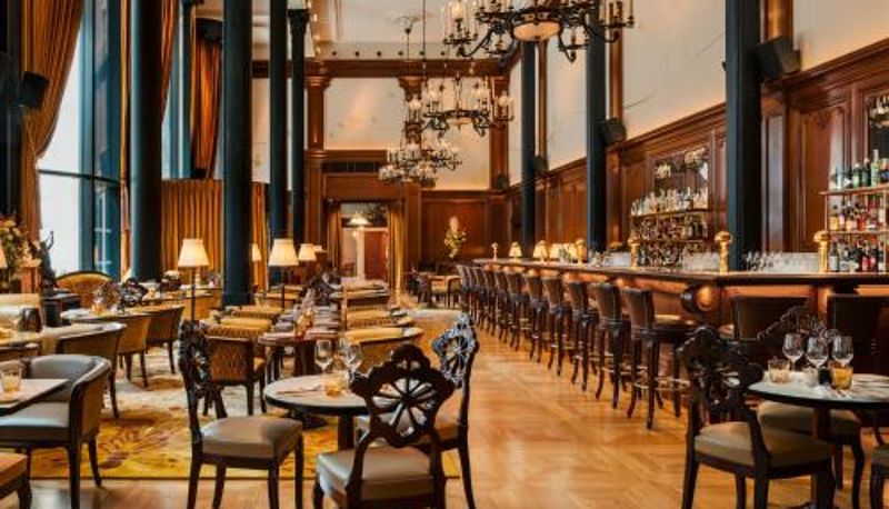 Salle de petit-déjeuner dans le restaurant - Hôtel Madame Rêve