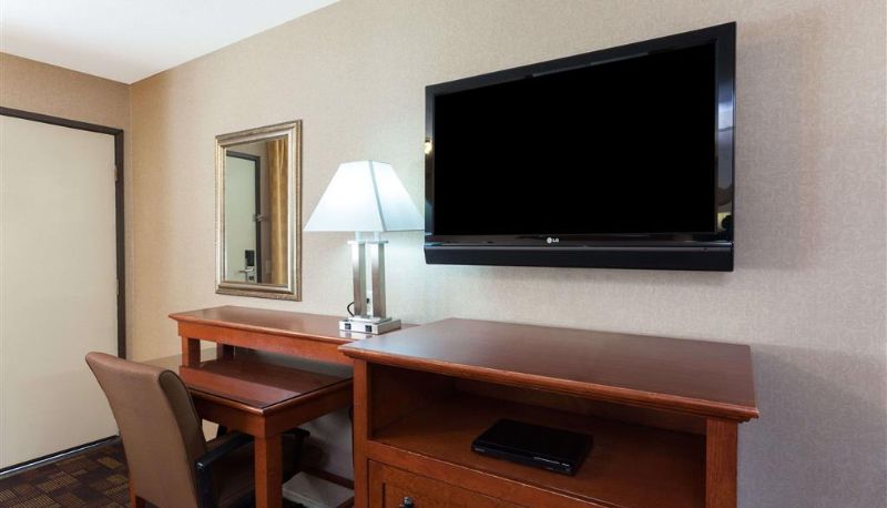 Room - Days Inn by Wyndham Alhambra CA