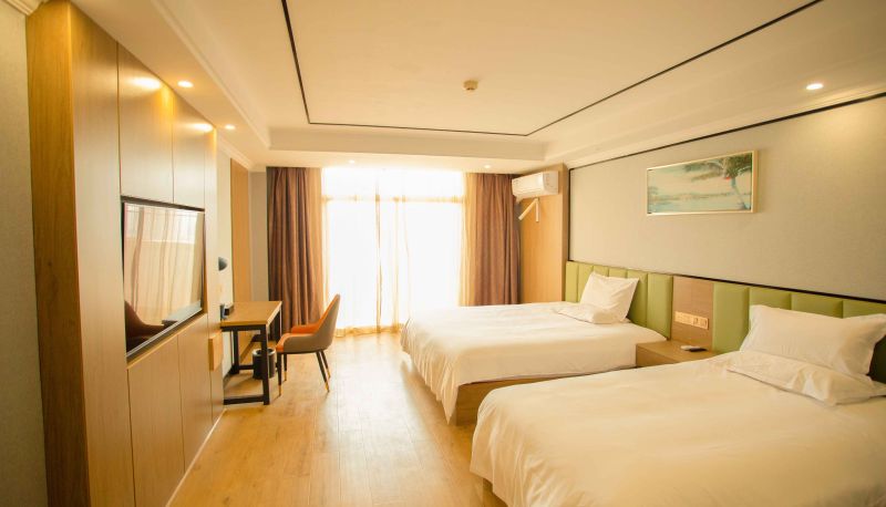 Zimmer - Xingcheng Nanchang Honggutan Metro Building Metro Station Hotel (Nanchang Metro building metro station store)