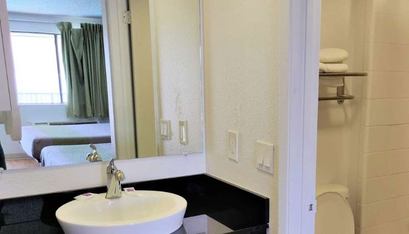 Camera - Studio 6 Fresno Extended Stay